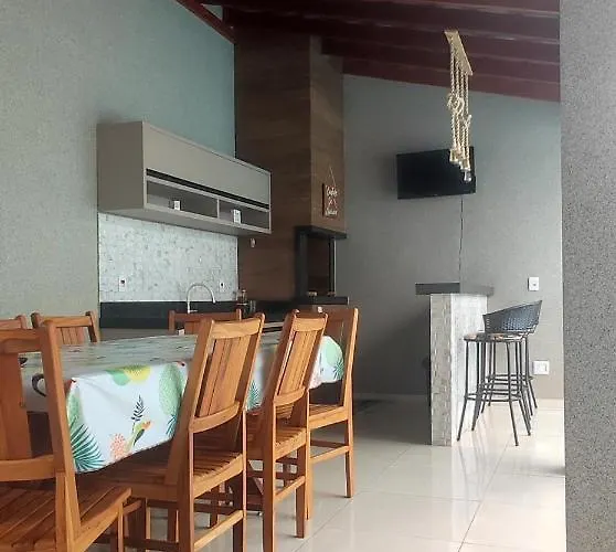 Casa De Temporada Com Piscina - Olimpia